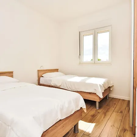 Vulelija By Interhome *