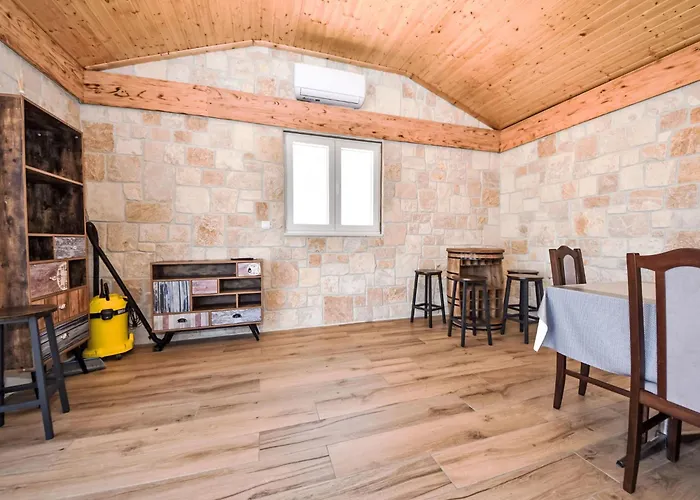 Vulelija By Interhome בית נופש