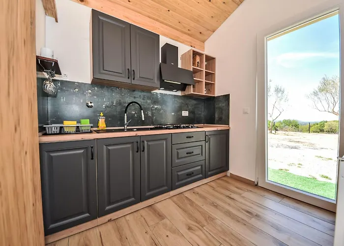 Vulelija By Interhome * בנקובאץ